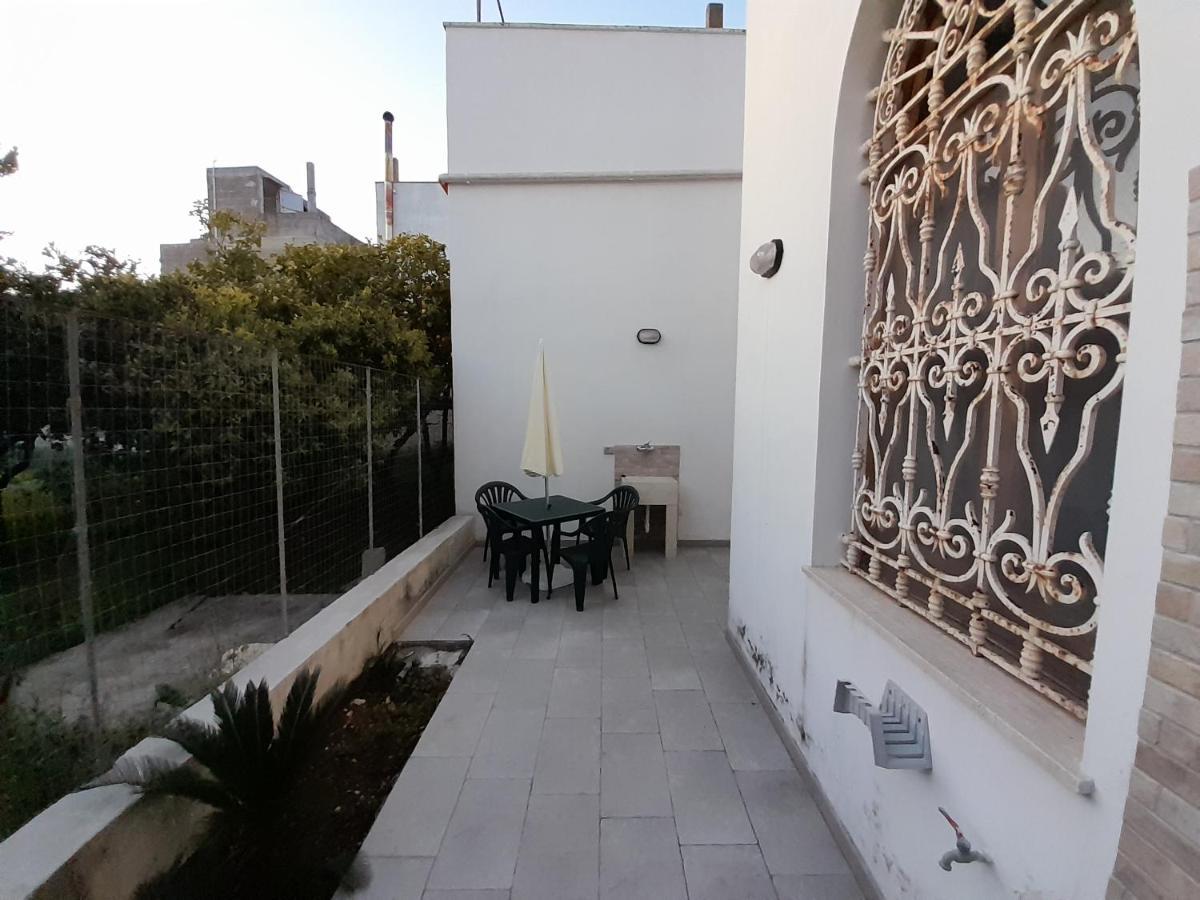 Sweet Home Leverano Bagian luar foto